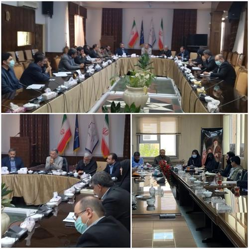 جلسه ارزیابی عملکرد فرمانداری شهرستان تهران در حوزه اتباع و مهاجرین خارجی با حضور منصور حاجی، مدیر کل امور اتباع و مهاجرین خارجی استانداری تهران و کارشناسان این اداره کل.